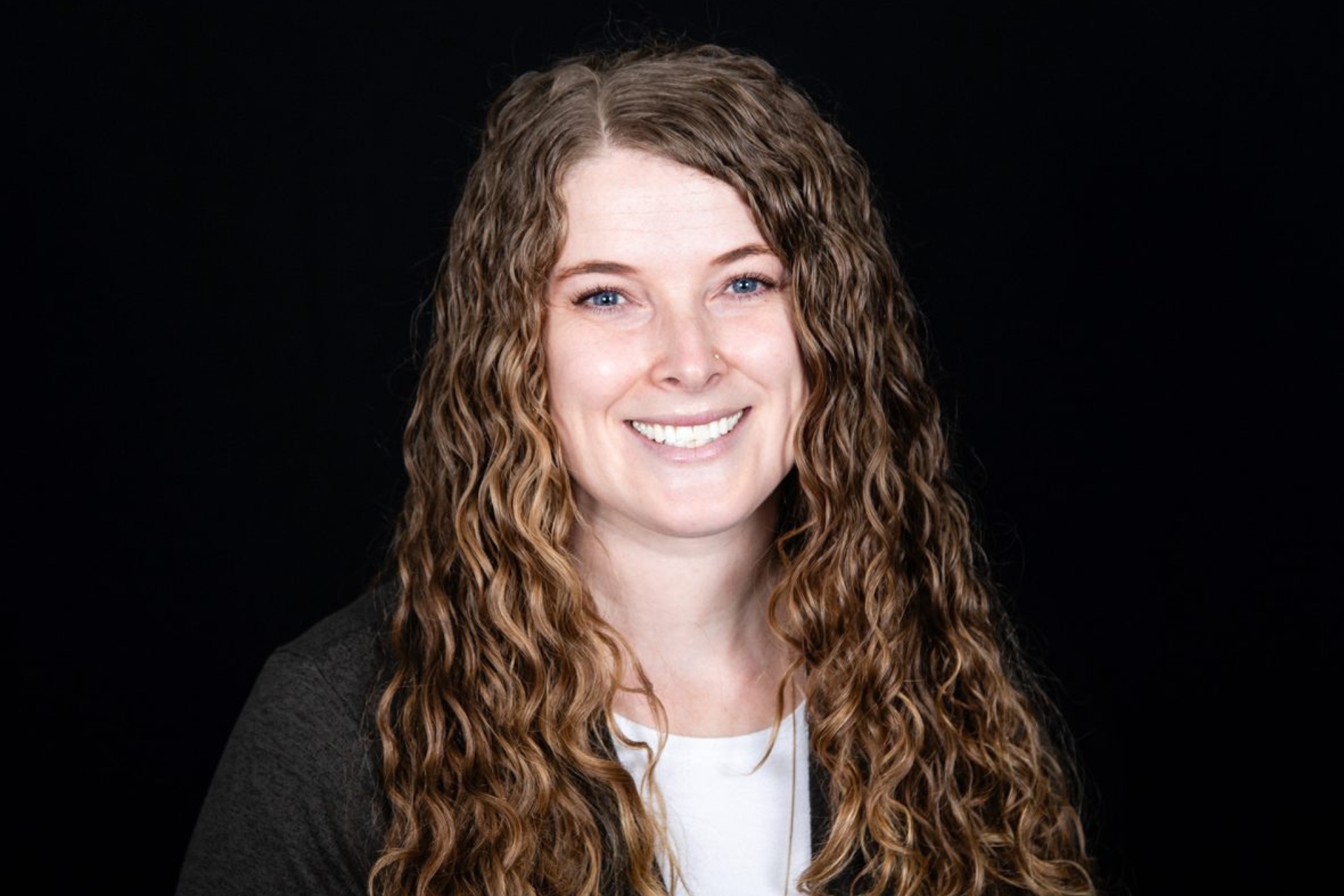 Abigail D Headshot